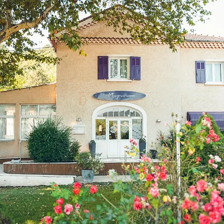 Logis La Magnanerie - Cote Bistro Hotel