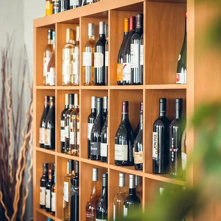 Hotel Logis La Magnanerie - Cote Bistro Aubignosc