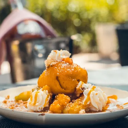 Logis La Magnanerie - Cote Bistro Hotel Aubignosc
